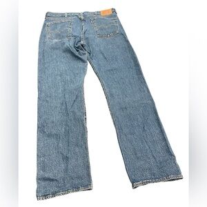 Levi’s Premium Classic Straight Leg Men’s  Button Fly Jeans Size 38X34